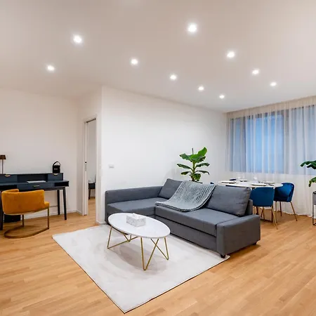 Luxury In Center Bari